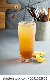 Arnold palmer cocktail with sweet tea and lemonade
