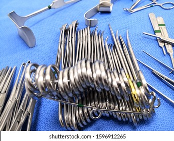 8 Morris Retractor Images, Stock Photos & Vectors | Shutterstock