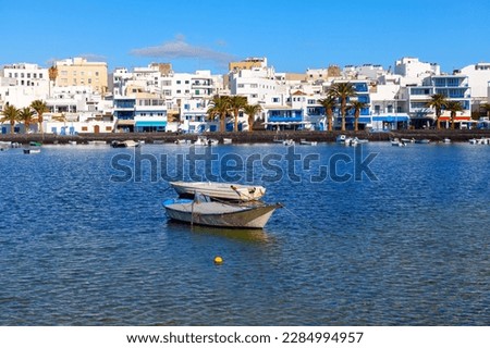Arrecife Lanzarote coastal architecture , harbor and boats Foto stock © 