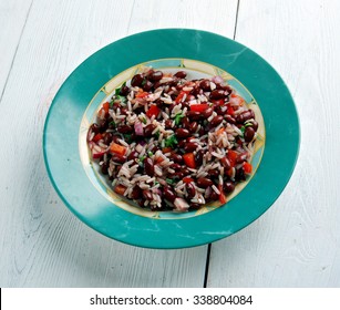 Arroz Con Frijoles Negro -  Black Beans And Rice