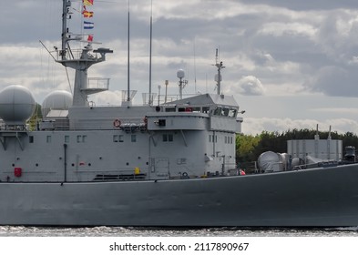 ARSHIP - Minehunter Goes On Patrol On Sea