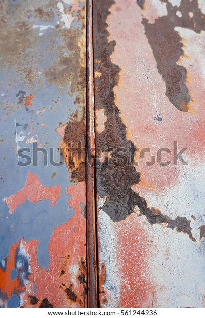The art of Car paint\
rust.