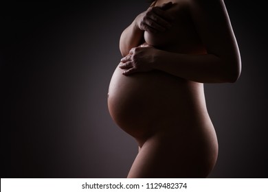 Pregnat Nude