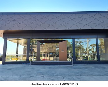 Artarmon, Sydney, NSW, Australia, Jul 29 2020: Closed Empty Showroom Of Korean Automotive Hyundai Dealership Showroom In North Shore Suburb Australia As Business Economy Crisis Hit Vehicle Car Sales