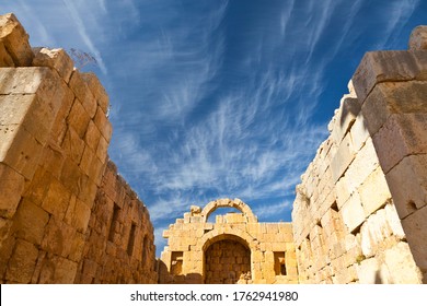 Artemis Or Diana Temple In Jerash Greco-Roman City Or Pompeii Of The East In Northern Jordan, The Middle East, Asia