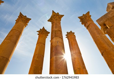 Artemis Or Diana Temple In Jerash Greco-Roman City Or Pompeii Of The East In Northern Jordan, The Middle East, Asia