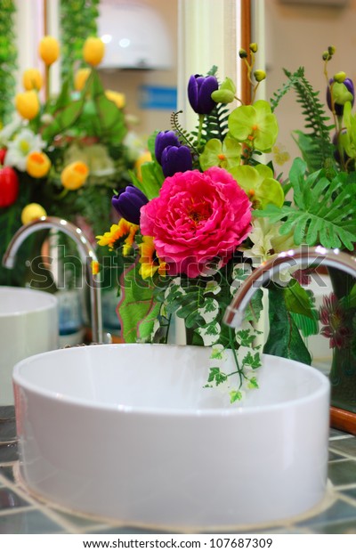 artificial flowers for bathroom