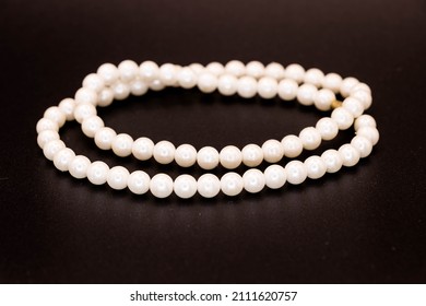 Artificial Pearl Necklace For Girls.