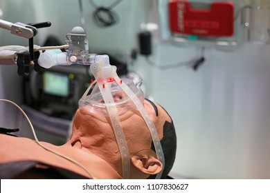 artificial respiration on patient simulator