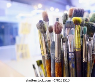 Artistic paint brushes