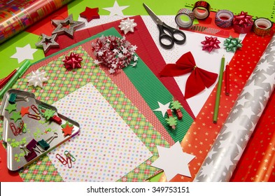 gift wrapping supplies