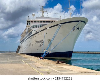 Aruba -2022: MV Freewinds Church Of Scientology Flag Ship Service Organization Religious Retreat. The Freewinds Former Cruise Ship Owned By Church Of Scientology International-controlled Company.