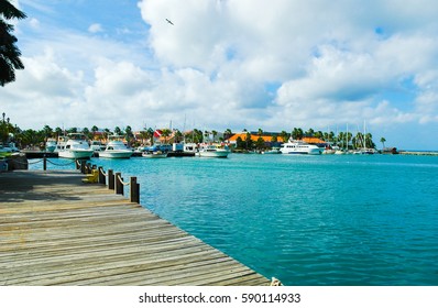 Aruba- Oranjestad Harbur