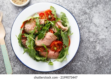 Arugula Salad With Beef Steak And Tomatoes