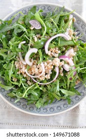 Arugula Salad With Spelt And Onions