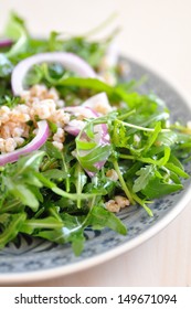 Arugula Salad With Spelt And Onions