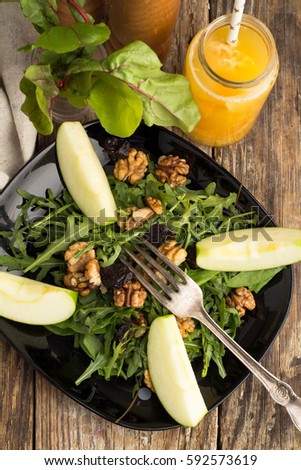 Similar – Spinach and Walnut Salad