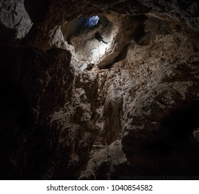 Ascending rope to get to the surface. 