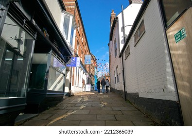 Ashbourne, Derbyshire, UK 10 10 2022 Alleyway In A Town