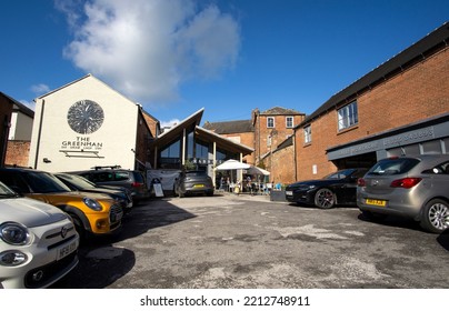 Ashbourne, Derbyshire, UK 10 10 2022 Restaurant And Car Park