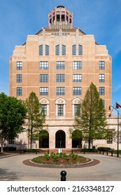 Asheville, North Carolina USA - May 5, 2022: Cityscape View Of The Classic Art Deco Architecture Of The Municipal Building In This Popular Small Town Destination In The Blue Ridge Mountains.