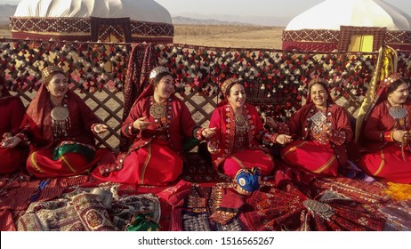 turkmenistan women