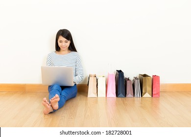 Asia Woman Online Shopping At Home