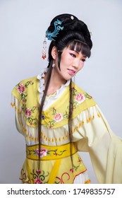 Asian Actress In Ancient Costumes 