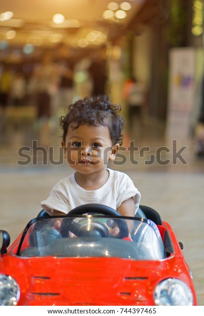 baby sitting car toy