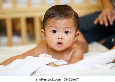 Nude babies in Ningbo