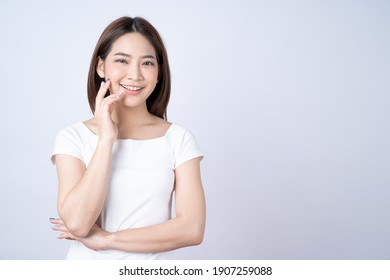 https://image.shutterstock.com/image-photo/asian-beauty-woman-isolated-on-260nw-1907259088.jpg