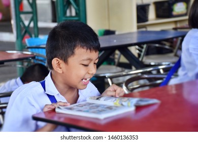 262 Boy read comic books Stock Photos, Images & Photography | Shutterstock