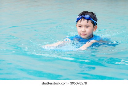 4,708 Swimming asian youth Images, Stock Photos & Vectors | Shutterstock