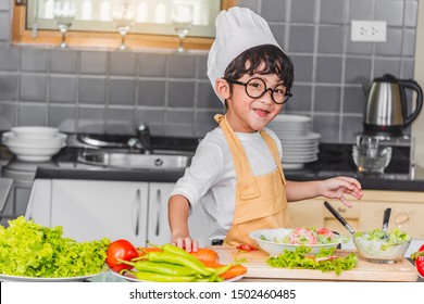 84,560 Cooking Boy Images, Stock Photos & Vectors | Shutterstock