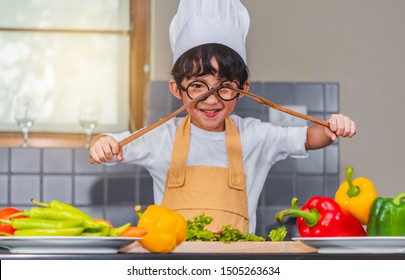 559 Asian bell boy Images, Stock Photos & Vectors | Shutterstock