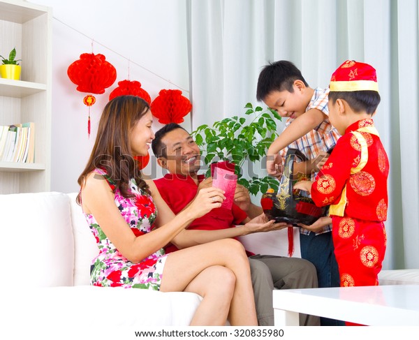 chinese new year gift for parents