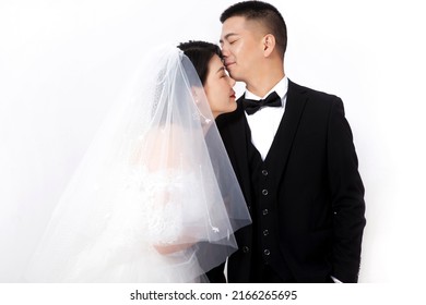 Asian Couple In Love Taking Wedding Photo