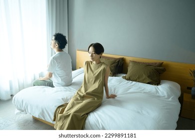 Asian couples in a malaise Asian couples in the image of sexless and divorced.