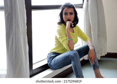 Asian Female Dark Skinned Indian Bengali Stock Photo 2175296819 ...