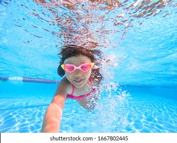 水中水泳high Res Stock Images Shutterstock