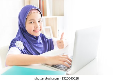 Arab Children Laptop Images Stock Photos Vectors Shutterstock