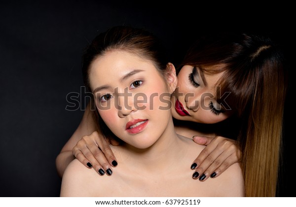 Kissing Asian Tongue Lesbian