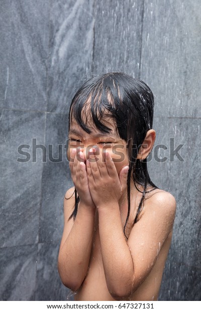 Asian Girls Showering Asian Girls Showering
