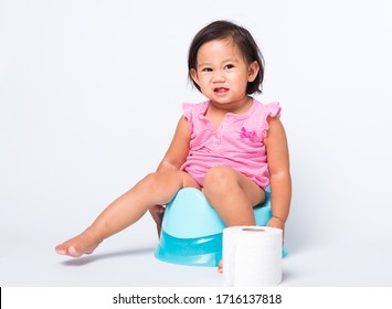 565 Asian girl sitting toilet Images, Stock Photos & Vectors | Shutterstock