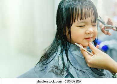 Imagenes Fotos De Stock Y Vectores Sobre Haircut Kids