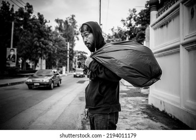 Asian Man Homeless Side Roada Stranger Stock Photo 2194011179   Asian Man Homeless Side Roada 260nw 2194011179 