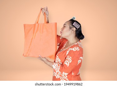 Asian Mom Women Hold Tote Bag Shopping 