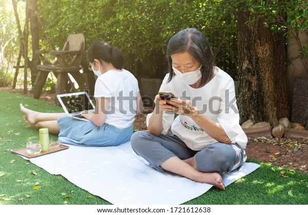 Asiatische Mutter Braune Onanieren
