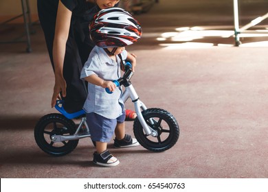 Asian Mother Teach Her 1 Year And 5 Months Son To Play Baby Balance Bike