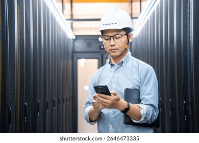  asian network engineer working in data center